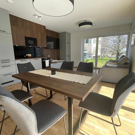 Luxury - Apartment Mit Balkon In Seenaehe Gmunden Esterno foto